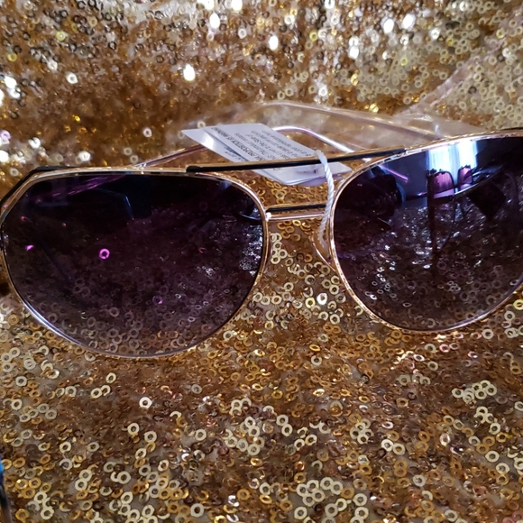 Sunglasses - Picture 4 of 6